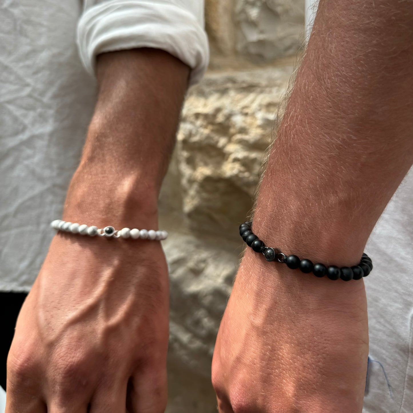 צמיד חרוזים עם תמונה מוצפנת