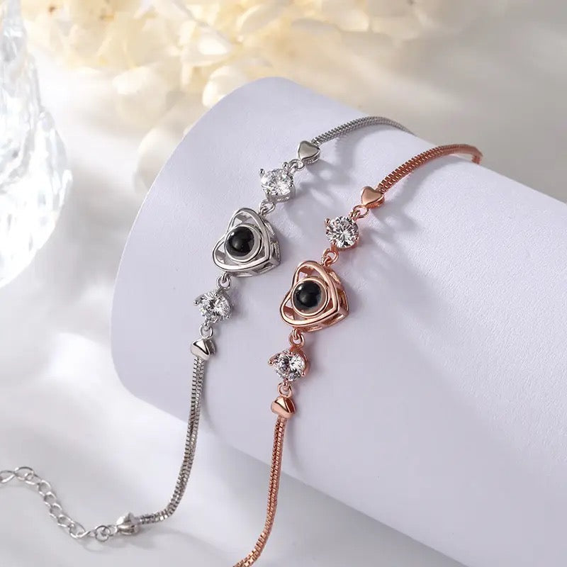 צמיד לב יהלום לאשה עם תמונה מוצפנת - Myone Jewelry