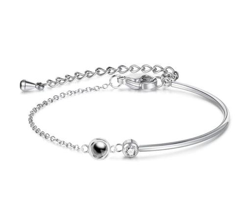 צמיד חצי באנגל לאשה עם תמונה מוצפנת - Myone Jewelry