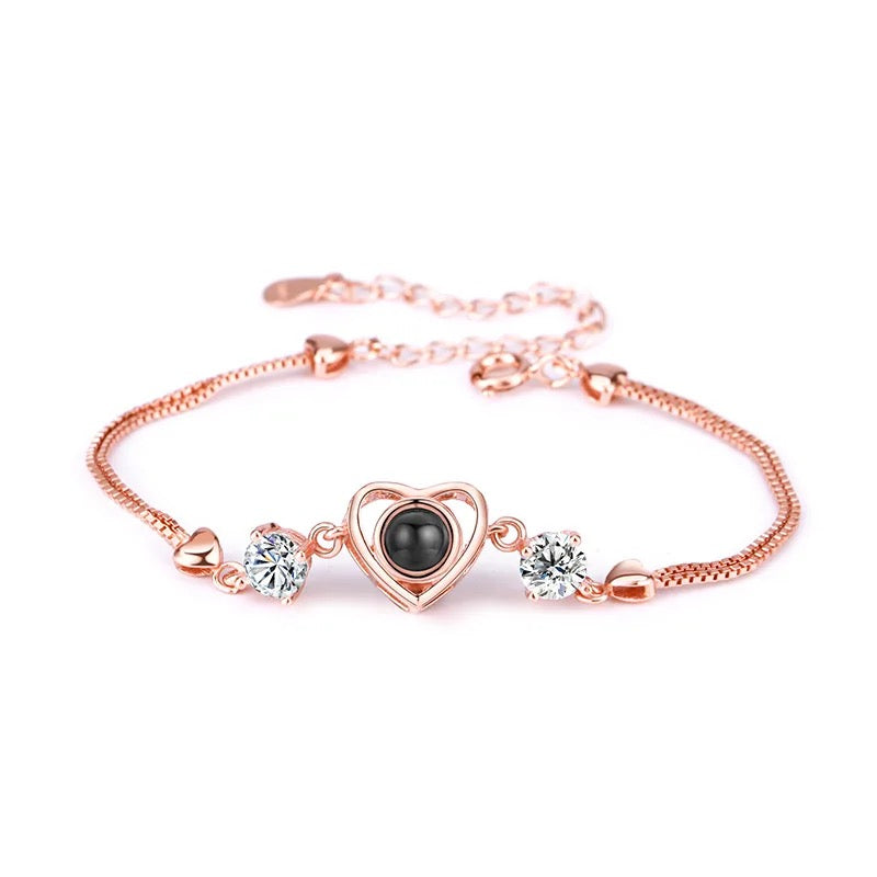 צמיד לב יהלום לאשה עם תמונה מוצפנת - Myone Jewelry