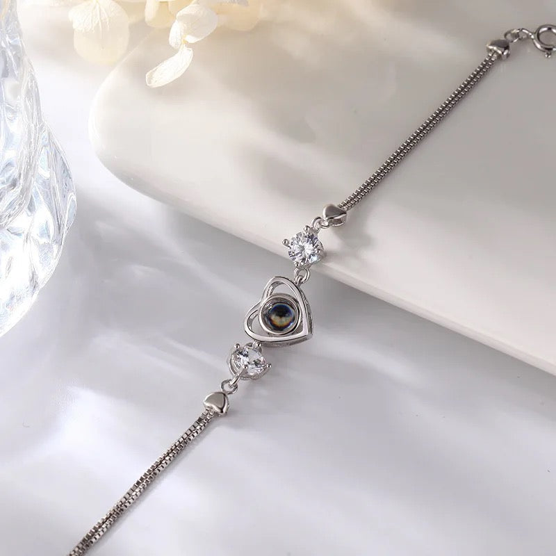 צמיד לב יהלום לאשה עם תמונה מוצפנת - Myone Jewelry